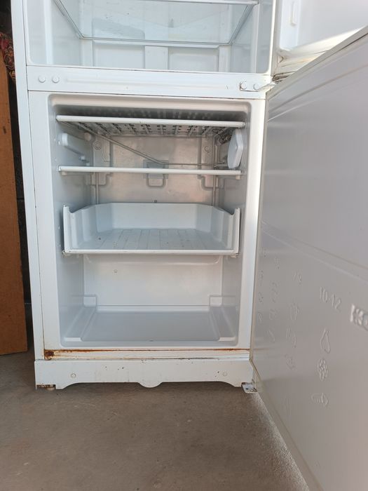 Холодильник жақсы жағдайда бу