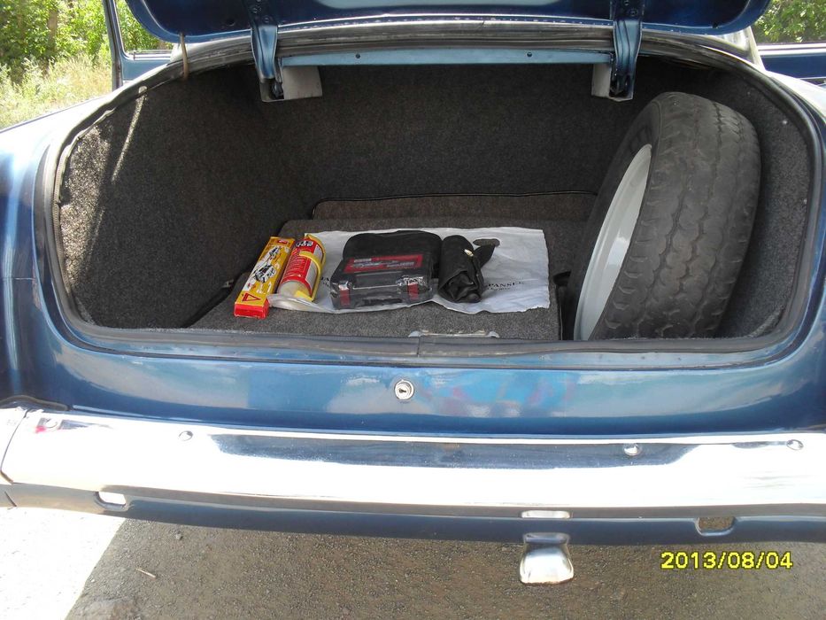 шикарный ретро-автомобиль