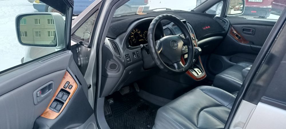 Продам Лексус РХ 300