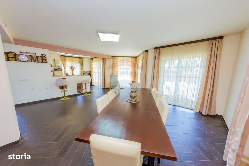 DE VANZARE vila de lux in Tautii de Sus