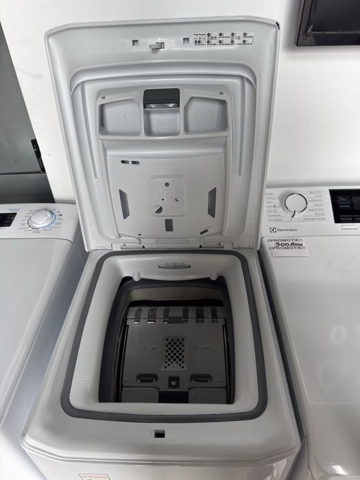 Mașină de spălat rufe cu încărcare verticală Candy ProWash 300 TCA483D2-S