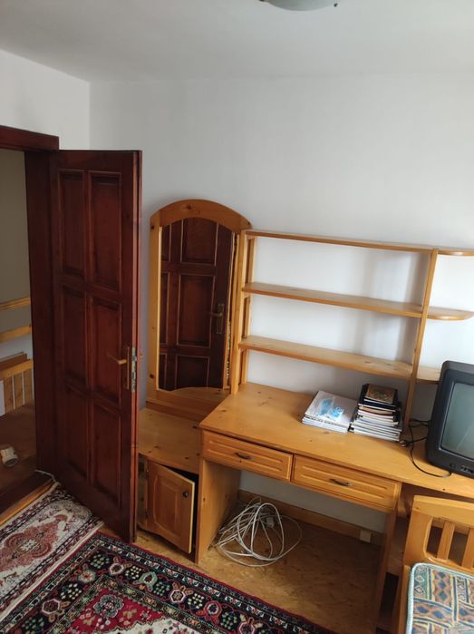 Vand apartament cu 3 camere
