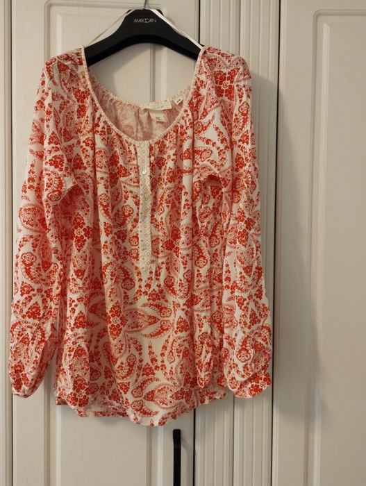 Vând bluză Mărimea 38