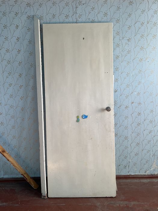 Дрова, двери старые отдам