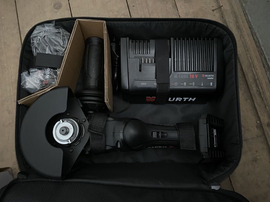 Flex Wurth polizor unghiular M Cube cu acumulator