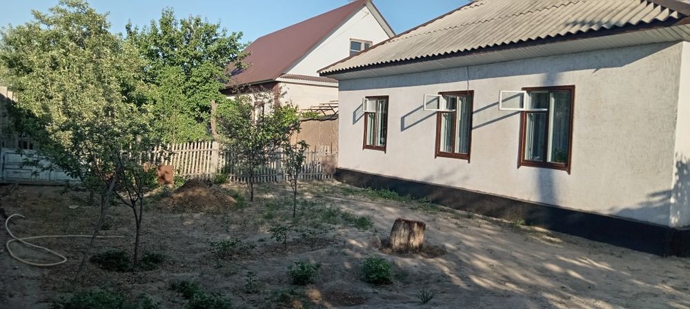 Үй сатылады. Евро ремонт жоқ.