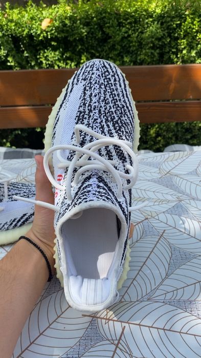 Yezzy boost 350 zebra