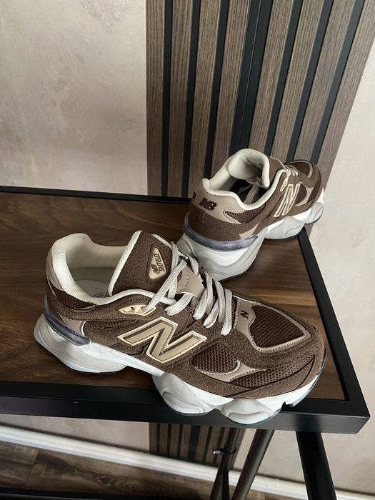 Дамски New balance 9060, естествен велурр