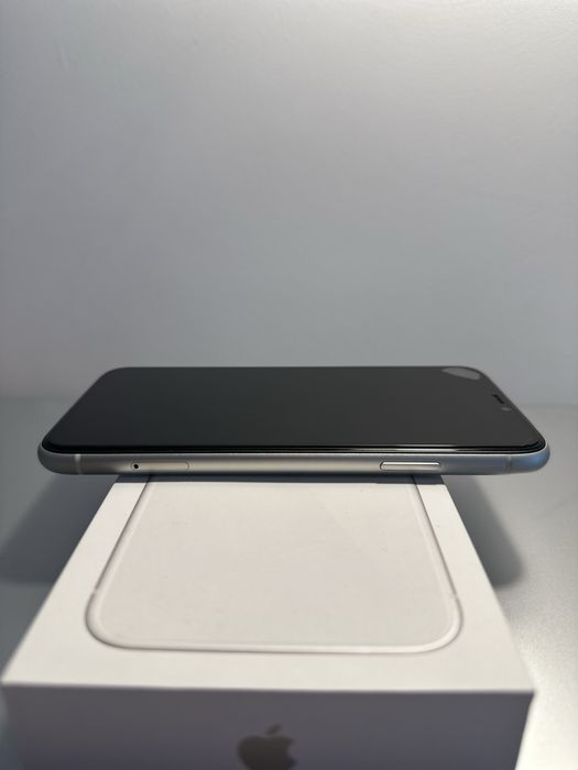 iPhone 11 64GB FullBox