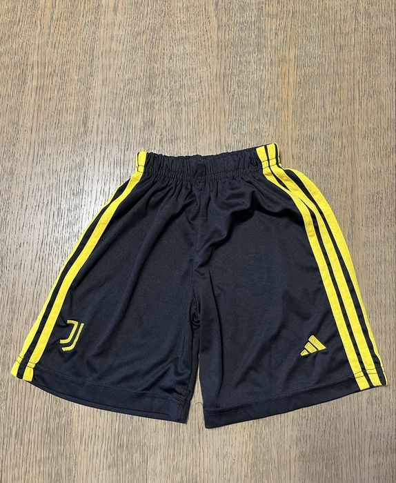 Футболен екип Ювентус