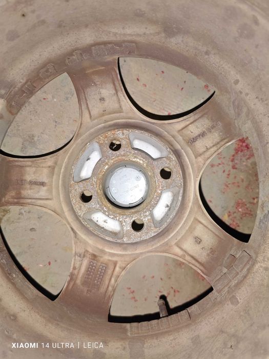 Алуминиеви джанти с летни гуми