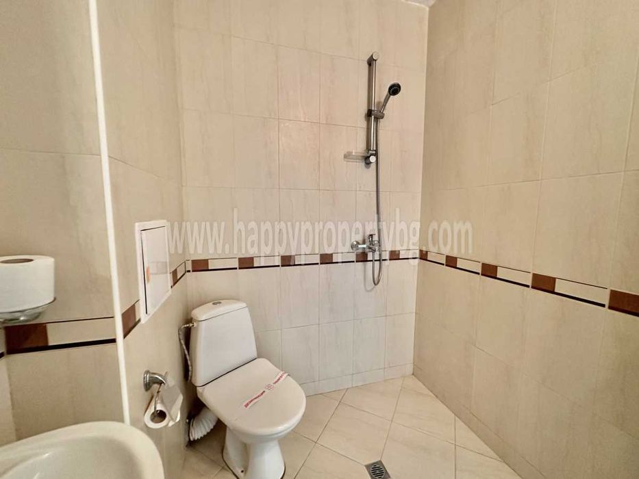 Продава се Двустаен апартамент в к.к. Слънчев бряг - 66 кв.м за 940 €/кв.м - Снимка #13