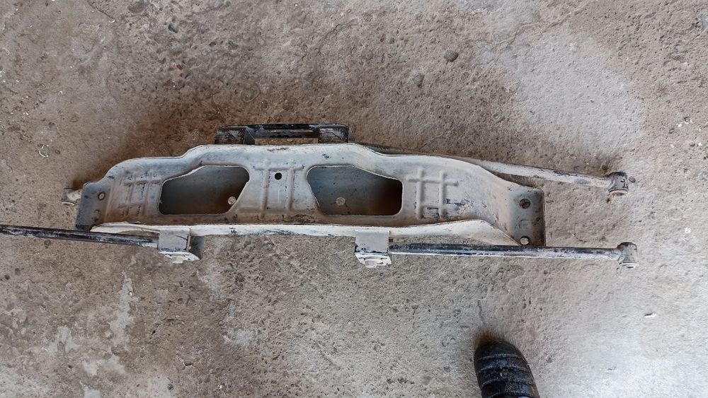 Челнок задний.от ласетти