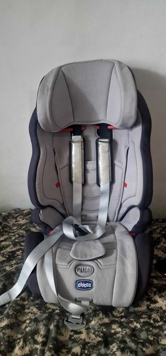 Scaun mașină Chicco 9-36 kg reglabil