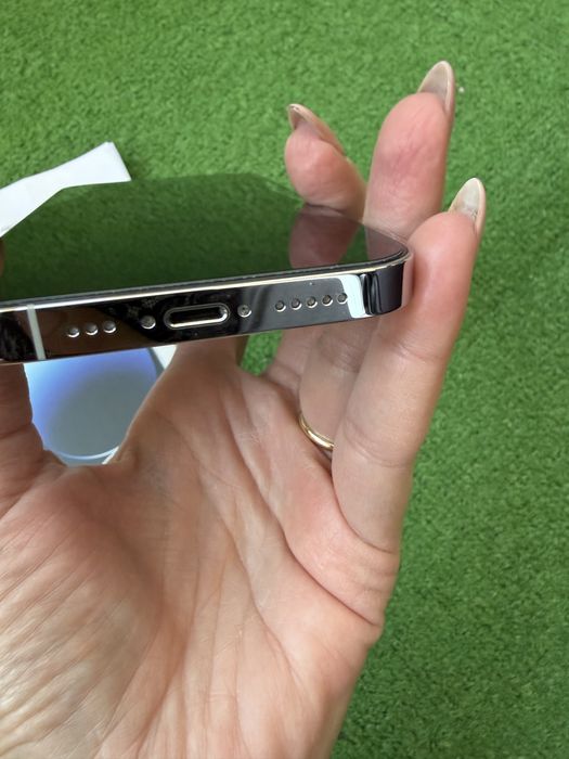 iPhone 14 Pro 128 gb, цвят Silver, пълен комплект, гаранция