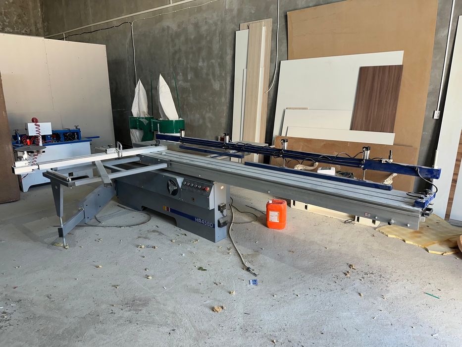 Форматно-раскроечный станок HR45BD