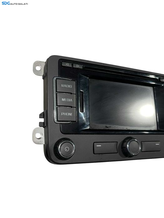 Navigatie Radio CD Player Amundsen RNS315 Skoda Yeti 2010 - 2018 Cod 3T0035197A [S0125]