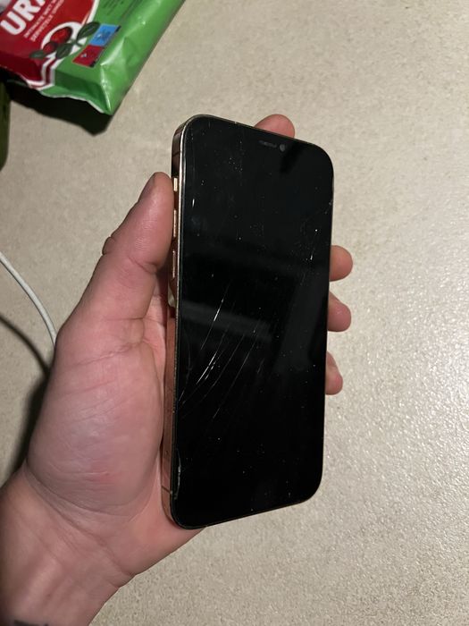 Iphone 12 pro, citeste descrierea