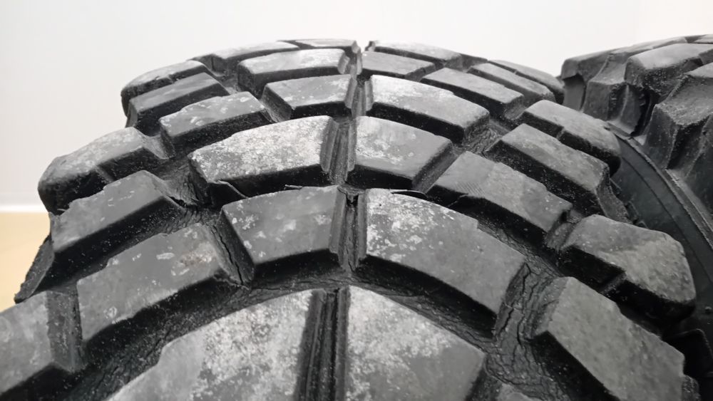 Гуми с джанти 31x10.5R15 6х139.7 - 5 бр.