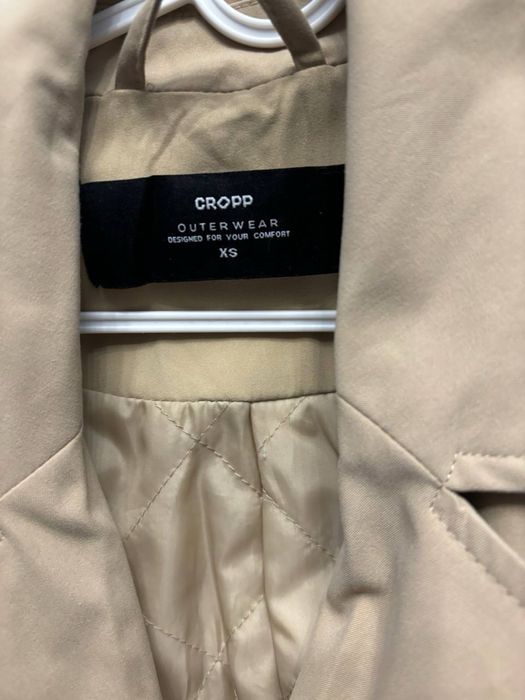 Бежевый тренч из Cropp