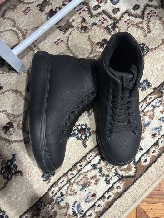 Продам батинки одели один раз