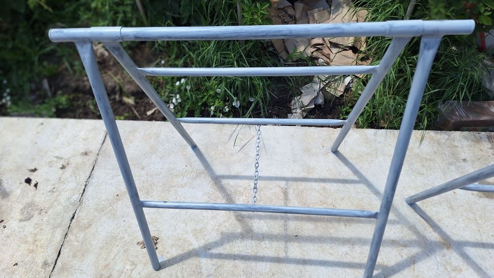 Capre constructii cu inchidere