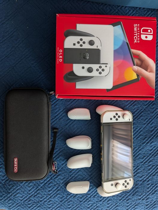Nintendo Switch OLED белый.