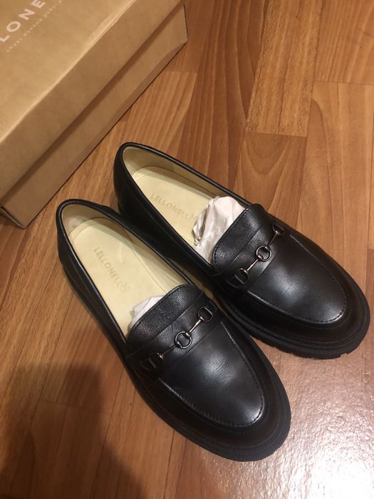 Продам новые лоферы