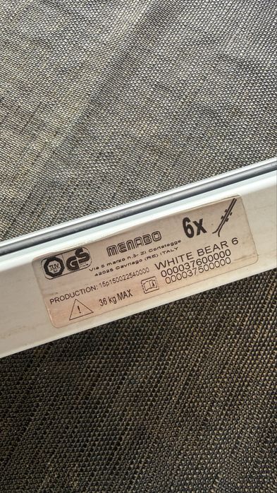 Suporti auto  6 schiuri pentru bare transversale