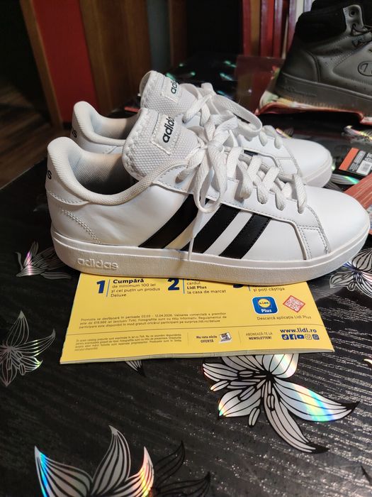 Pantofi sport Adidas