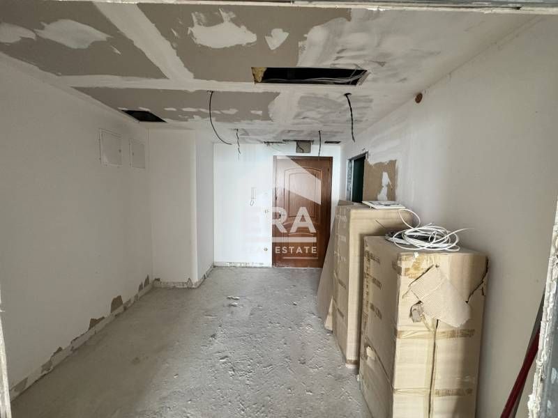 Продава се Тристаен апартамент в к.к. Св.Св. Константин и Елена - 190 кв.м за 3837 €/кв.м - Снимка #6