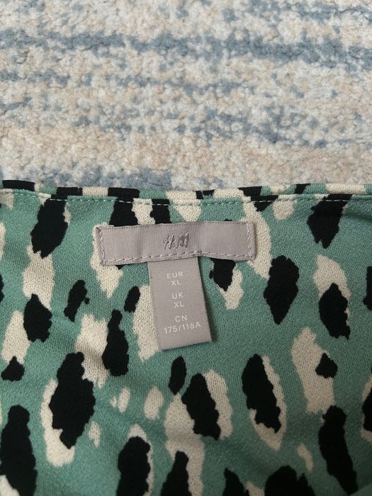 Дамска рокля на h&m