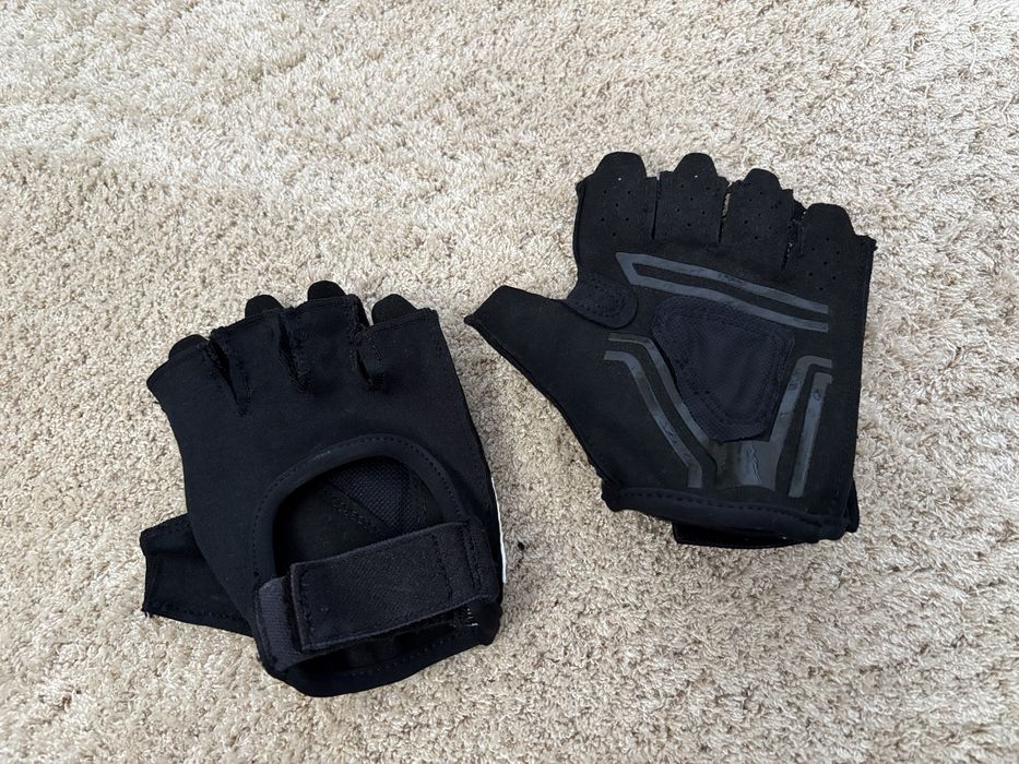 Under armour дамски ръкавици М