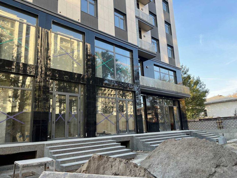 Жомий. Продажа обьектов под ваш бизнес 81 кв.м ,91 кв.м.Цоколь.Кадастр