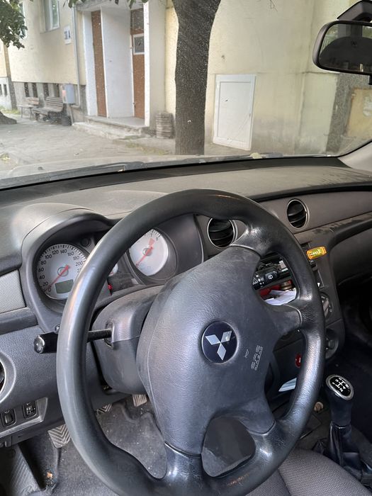 Mitsubishi Outlander 2.0 136. 2004 газ