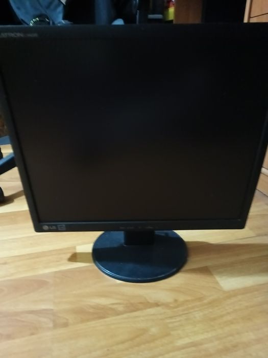 Продам мониторы LG и Benq