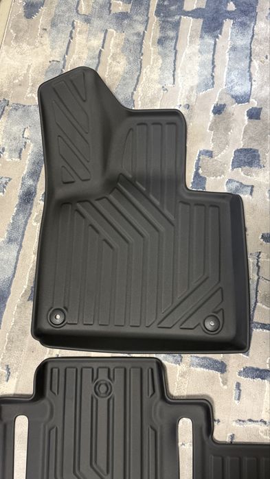 Оригенал полики на zeekr 9x