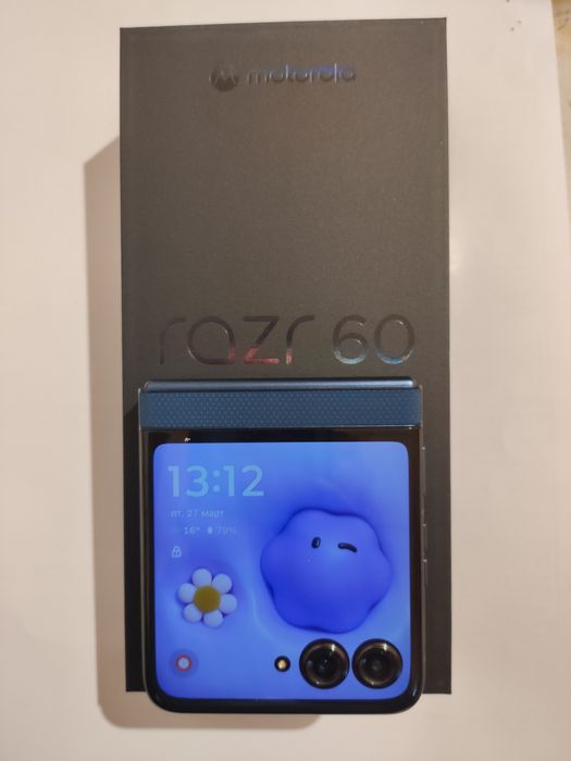 Motorola Razr 60 8+12/256 GB