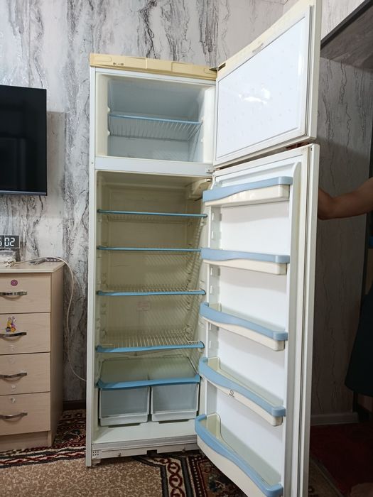 Продается холодильник