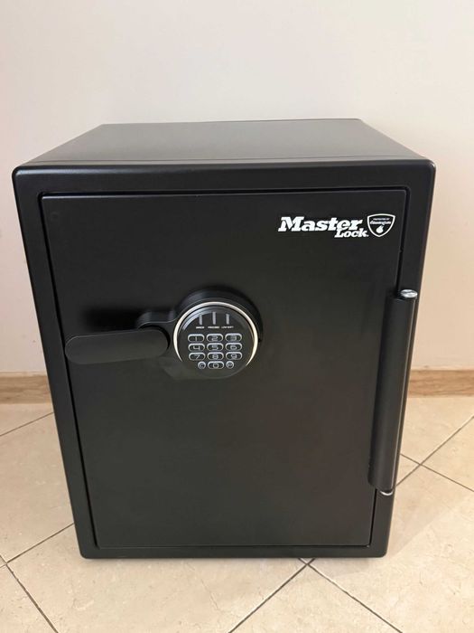 Сейф MasterLock LFW205FYC, Пожарен сертификат, Удароустойчив