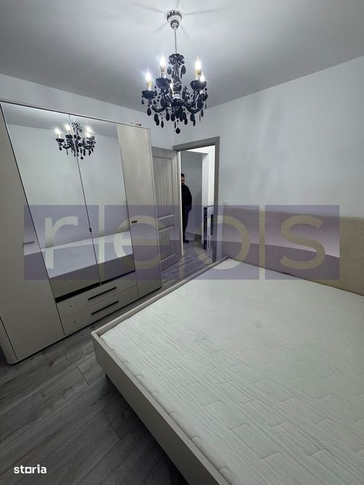 Vanzare 2 Camere | Centrala Proprie | Renovat Recent | Mobilat Utilat — fotografia 3