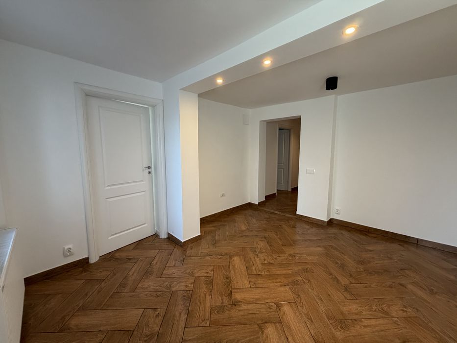 Casă de închiriat, zonă centrală Popești Leordeni, ideal pentru firmă, clinică sau locuit