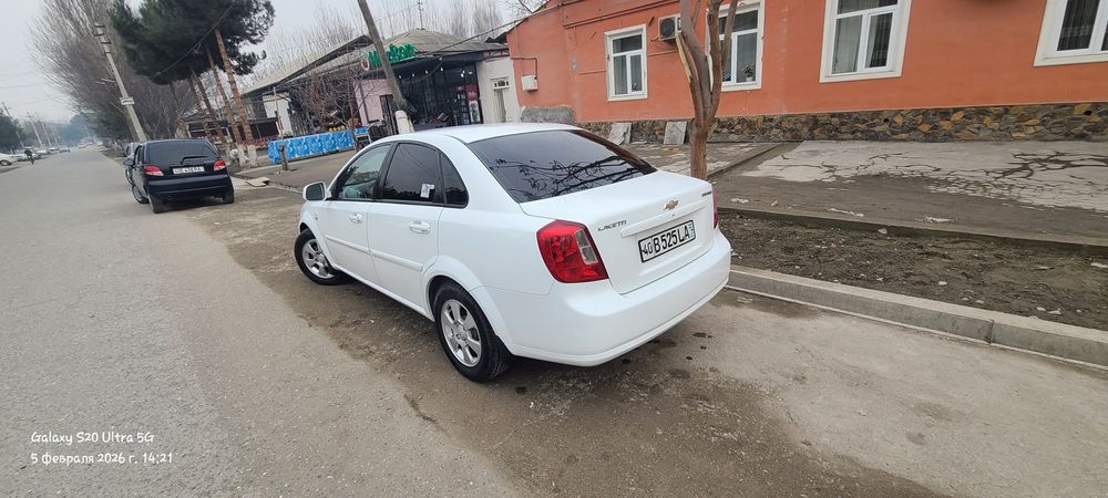 Машина сотилади холати зор бензинда факат нахтга сотилади