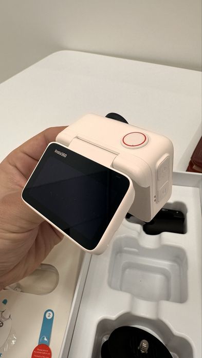 Insta360 GO 3S экшн камера