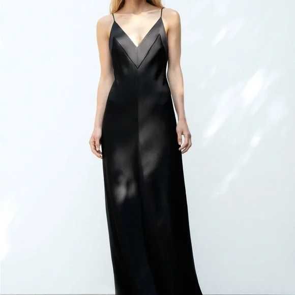 Zara rochie lunga eleganta decolteu adanc ocazie speciala negru