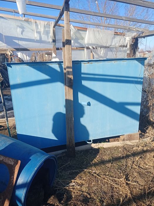 Продам Ёмкость для воды .