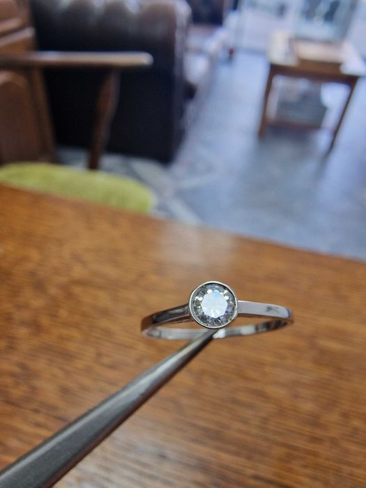 ДИАМАНТЕН Златен Пръстен/Годежен - Заложна къща ГАЛЕРИЯ 65