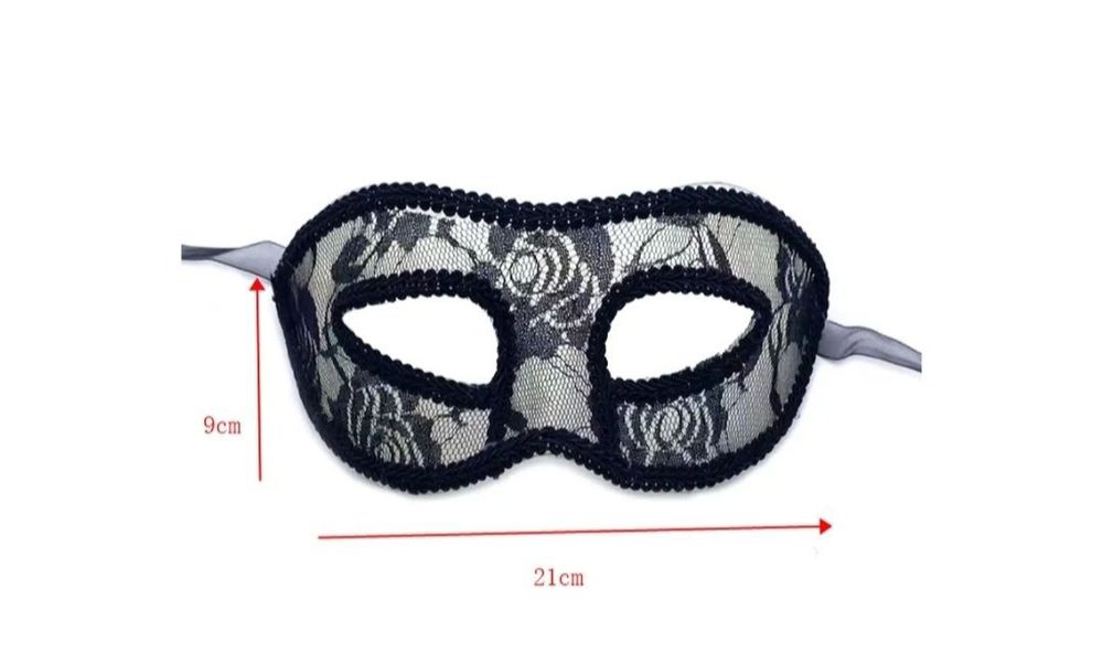 Элегантная карнавальная маска для женщин