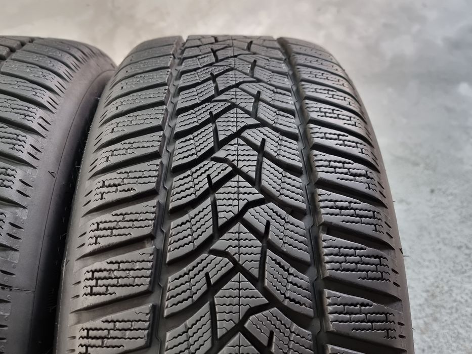 225/55/17 Dunlop 4Броя: 380лв 8.5мм