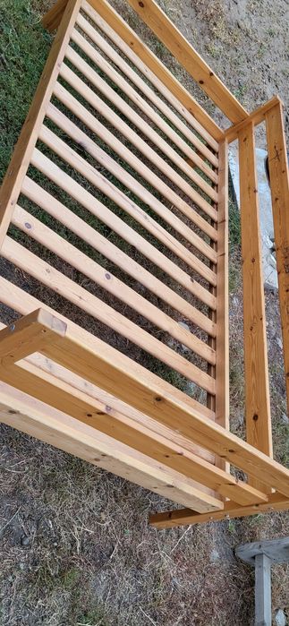 Продам двухъярусную кровать.